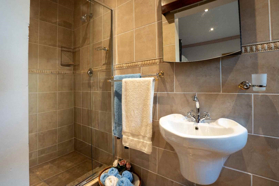 4 Bedroom Property for Sale in Croydon Western Cape